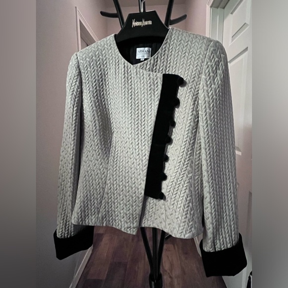 ARMANI COLLEZIONI beautiful BLAZER Jacket Made in ITALY with Velvet Details - Picture 14 of 16